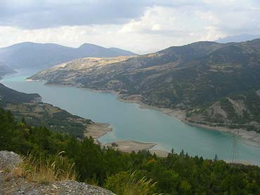 zapora_Lac_de_serre_poncon